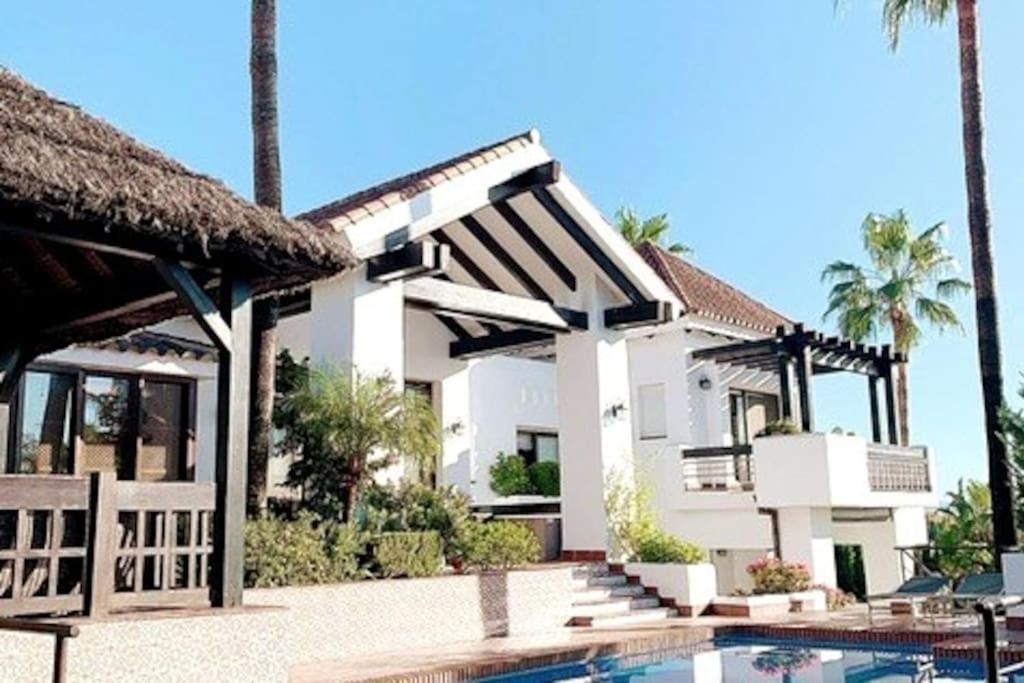 Villa Sunkissed Luxury Panoramic Seaview In Marbella Estepona
